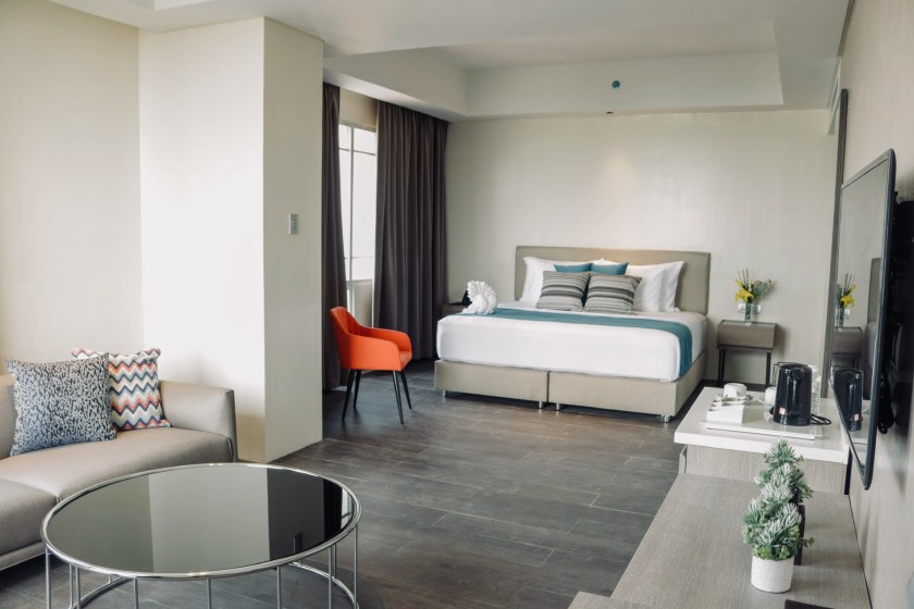 94103845-8DDA-4F87-A534-4B78091C16AD